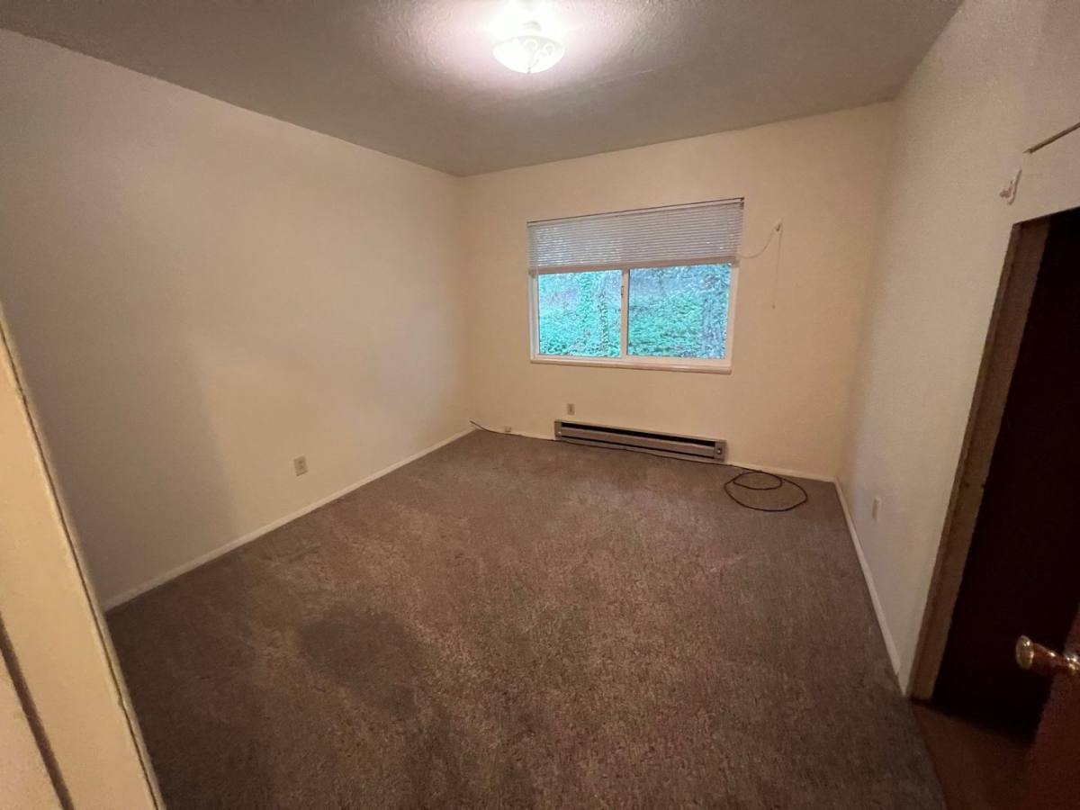 Apartment for rent at 128 Lee Ave Apts, Glide, OR 97443