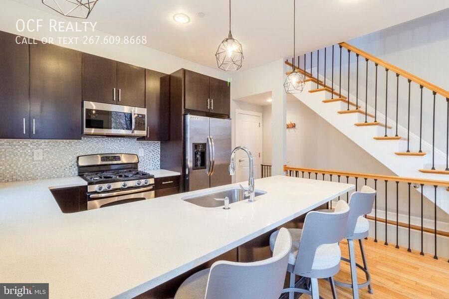 House for rent at 1001 S 18th St #A, Philadelphia, PA 19146