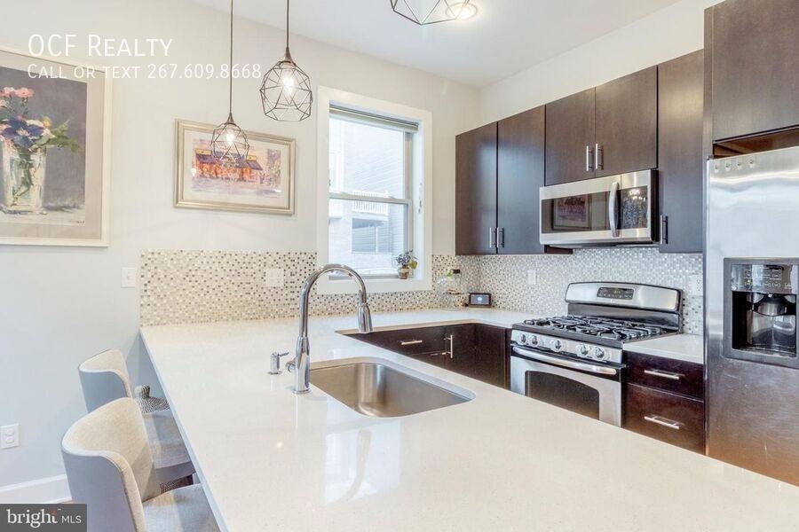 House for rent at 1001 S 18th St #A, Philadelphia, PA 19146
