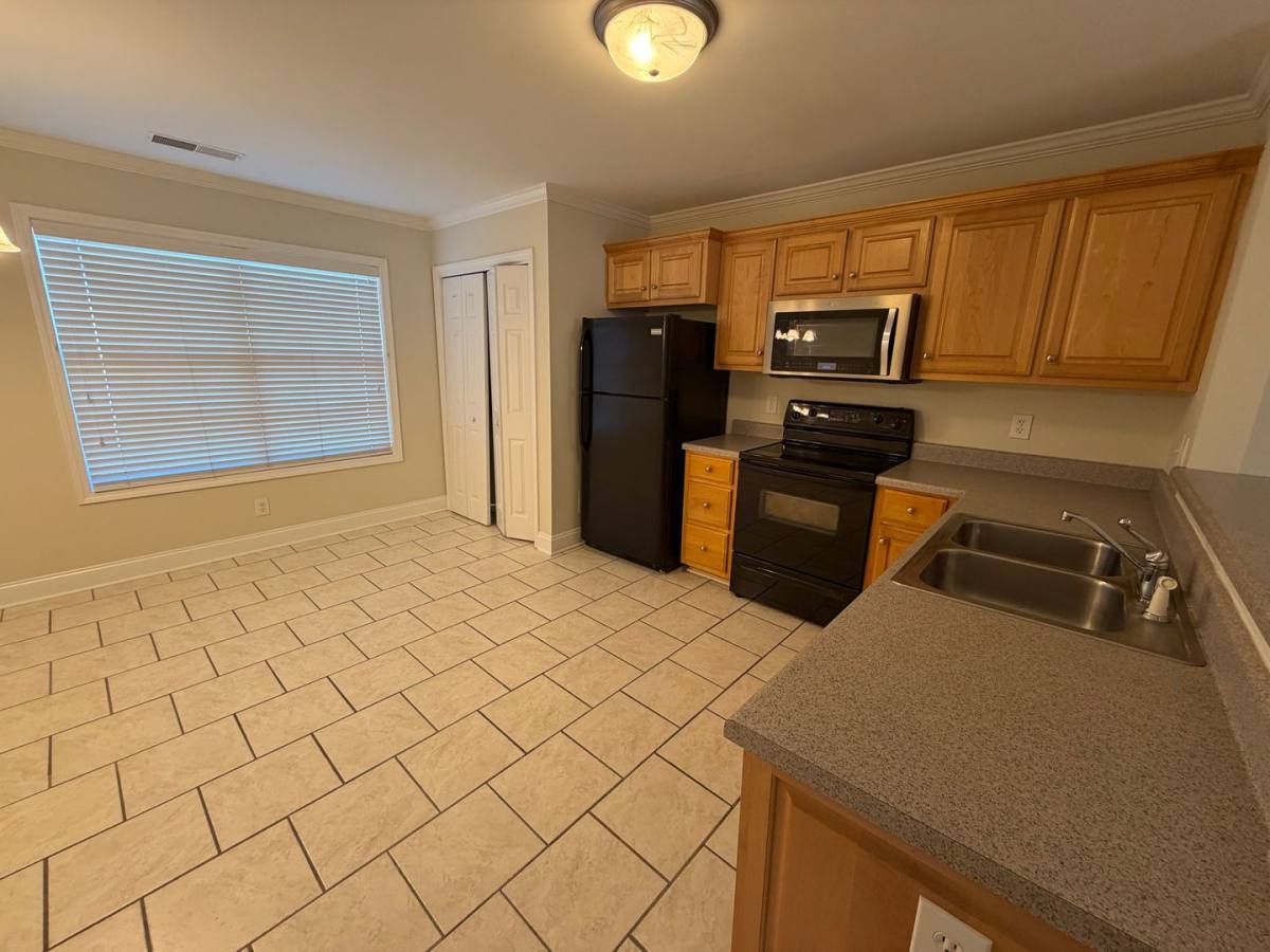 Condo for rent at 105 Whitehead Rd #A-10, Athens, GA 30606