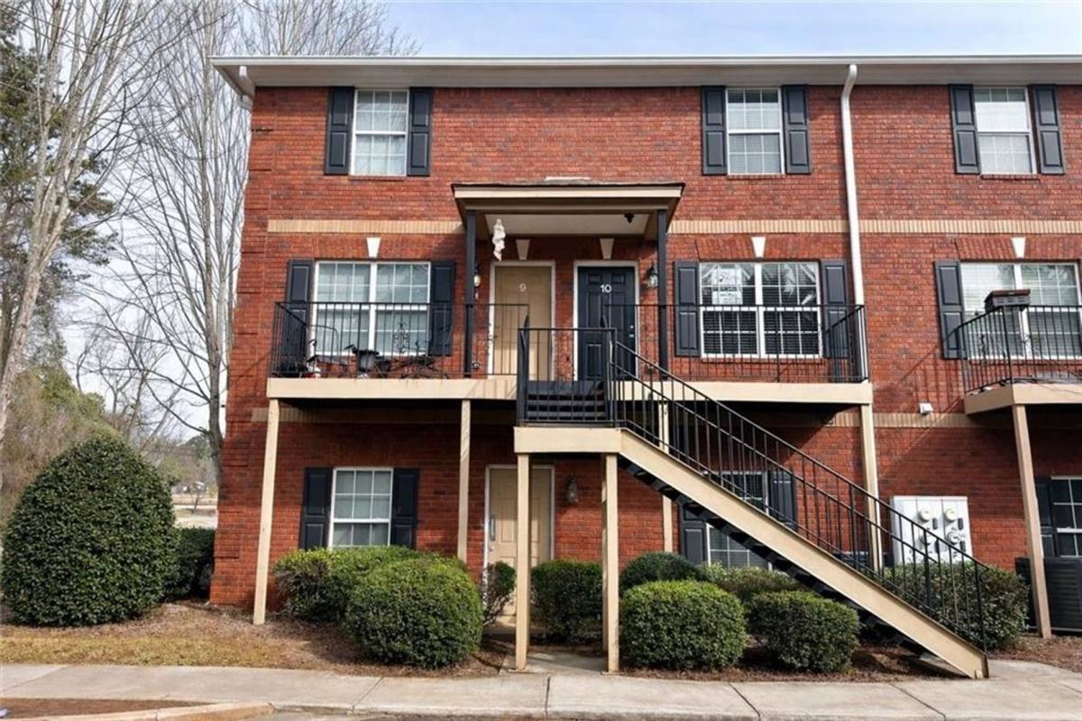 Condo for rent at 105 Whitehead Rd #A-10, Athens, GA 30606