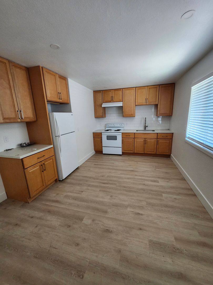 Apartment for rent at 2585 Kenton Court, Santa Rosa, CA 95407