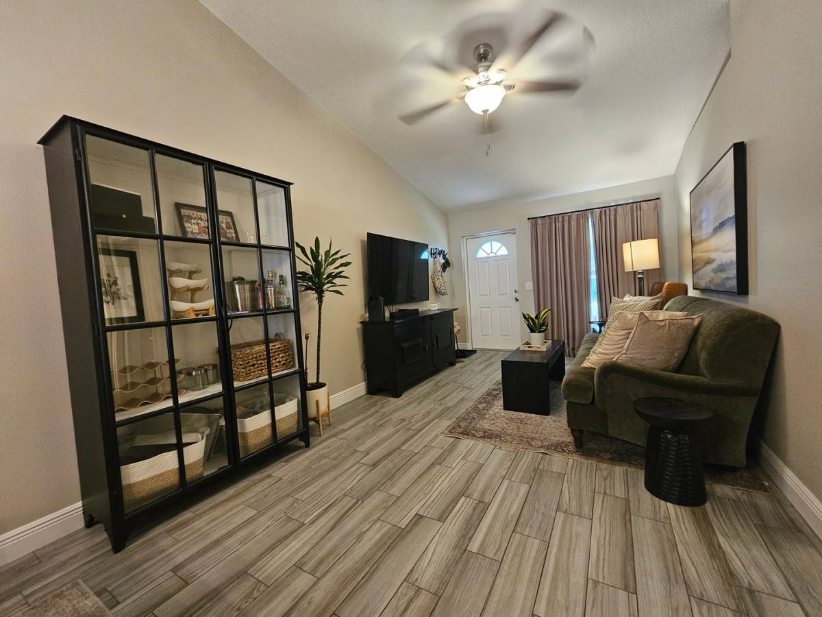 Condo for rent at 602 S Grand Highway, Clermont, FL 34711