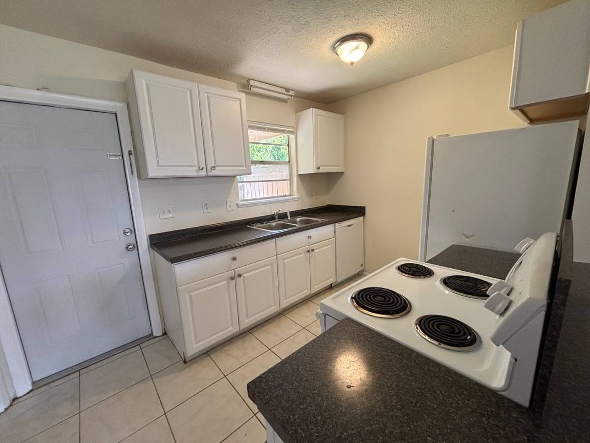 Townhouse for rent at 285 Sukoshi Dr, Panama City, FL 32404