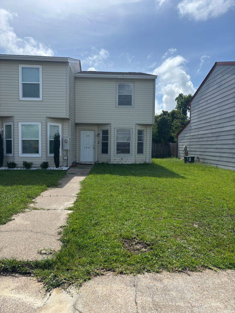 Townhouse for rent at 285 Sukoshi Dr, Panama City, FL 32404