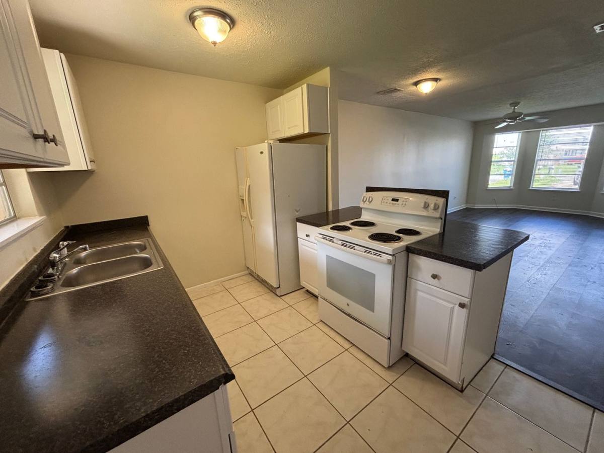Townhouse for rent at 285 Sukoshi Dr, Panama City, FL 32404