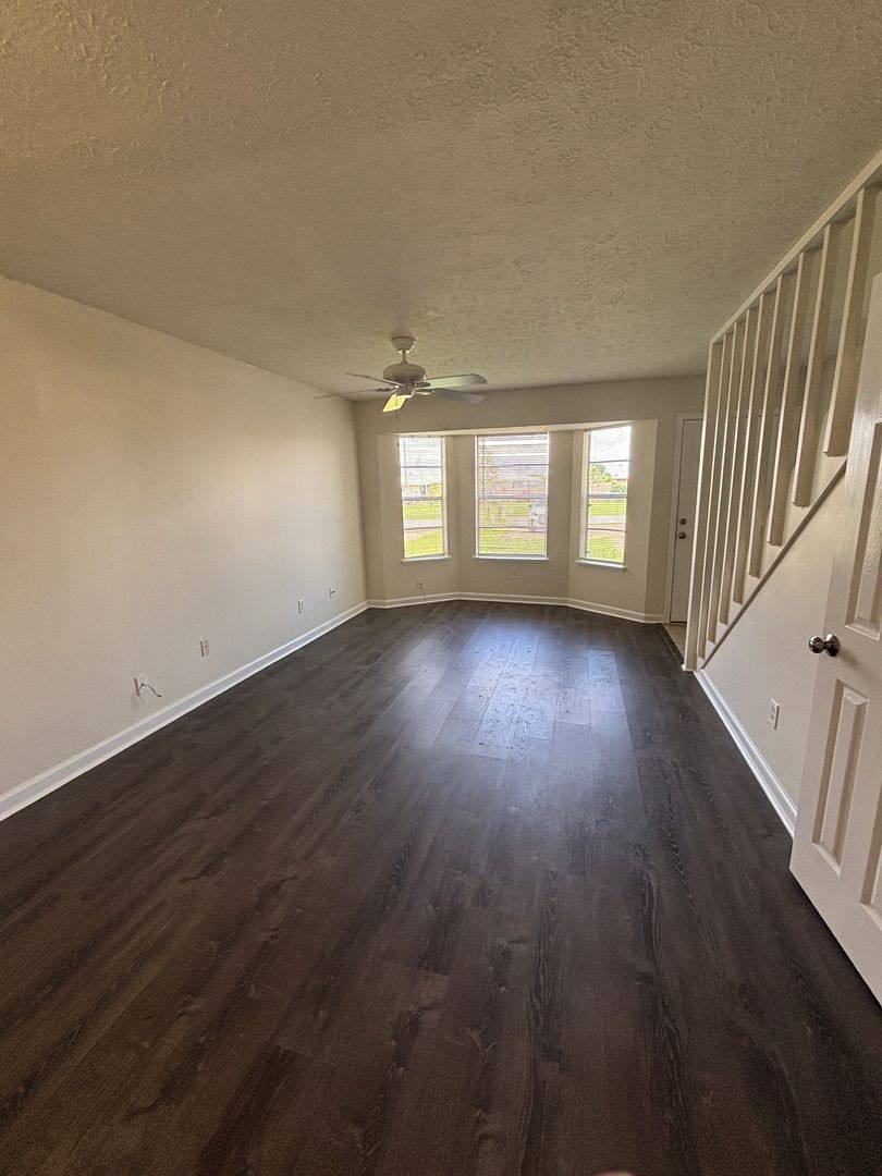 Townhouse for rent at 285 Sukoshi Dr, Panama City, FL 32404