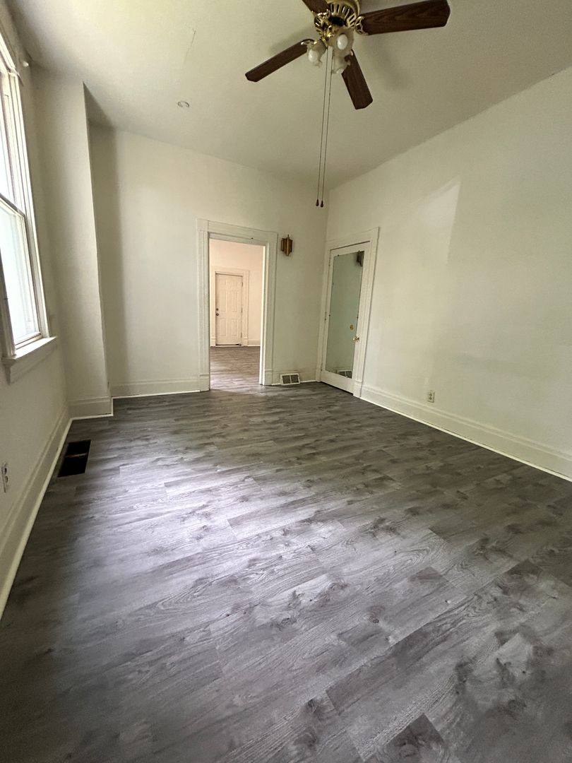 Apartment for rent at 1st Floor, Saint Louis, MO 63125