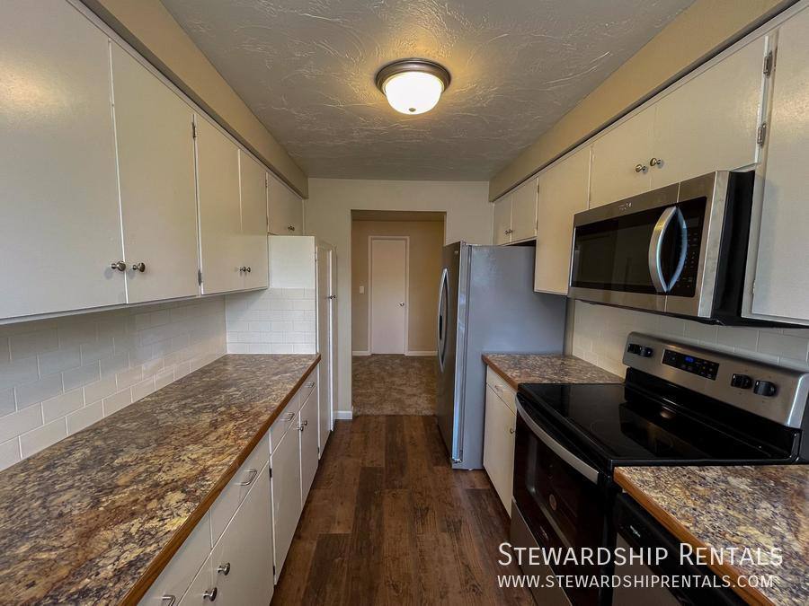 Apartment for rent at 1859 W 12th Ave, Eugene, OR 97402