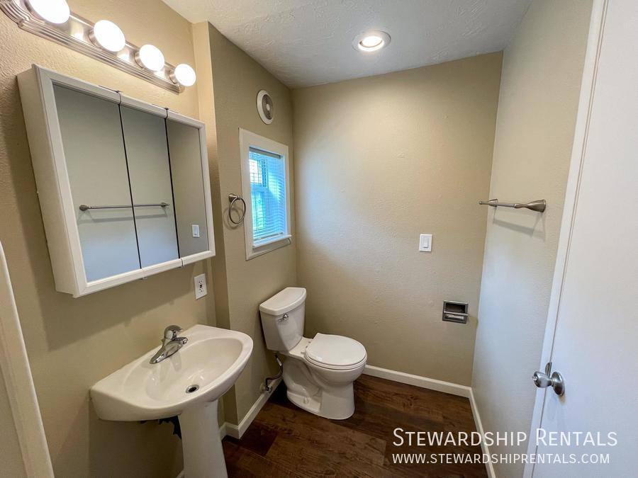 Apartment for rent at 1859 W 12th Ave, Eugene, OR 97402