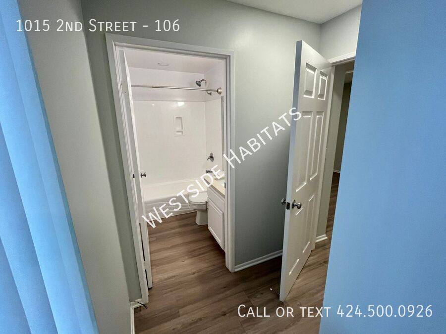 Apartment for rent at 1015 2nd St #106, Santa Monica, CA 90403