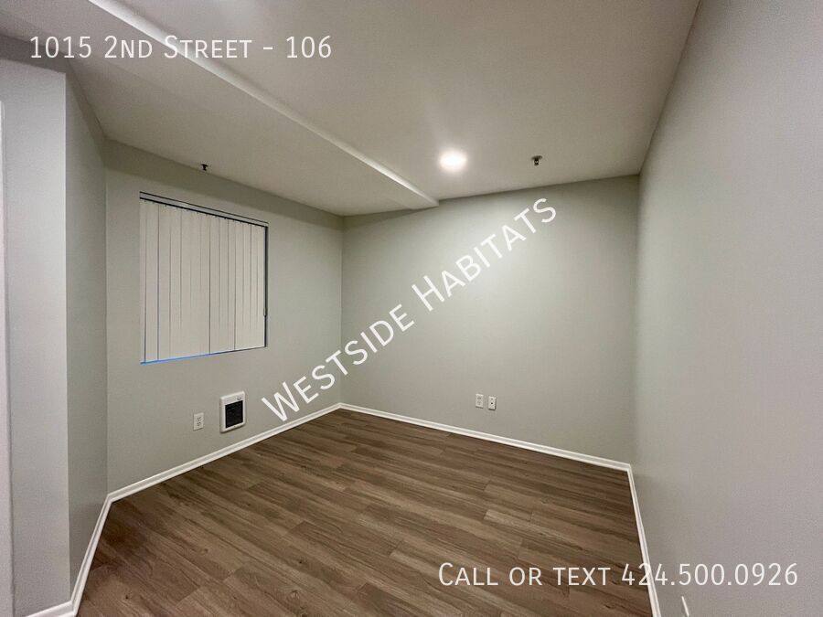 Apartment for rent at 1015 2nd St #106, Santa Monica, CA 90403