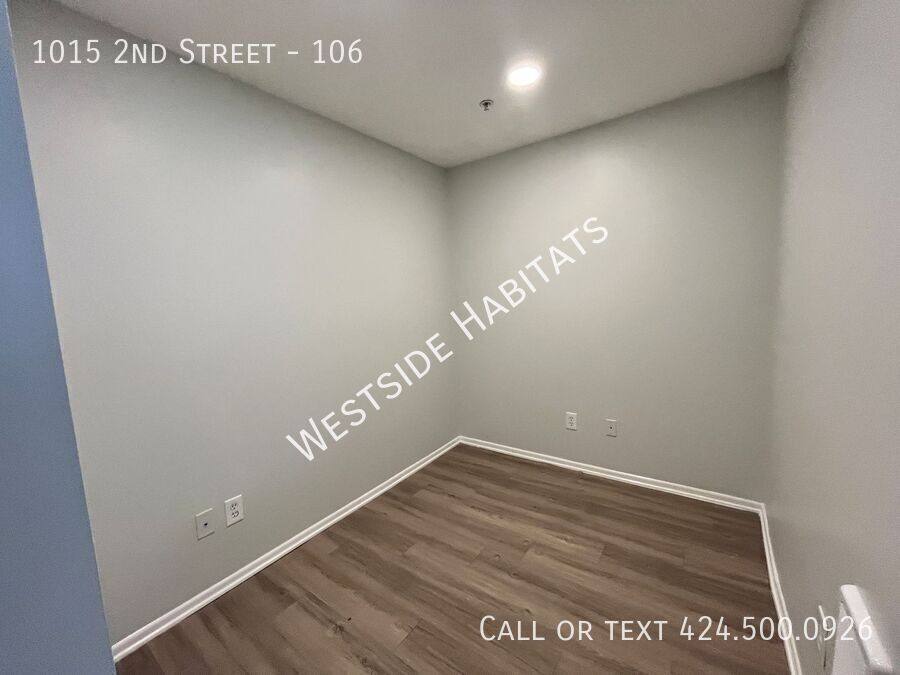 Apartment for rent at 1015 2nd St #106, Santa Monica, CA 90403