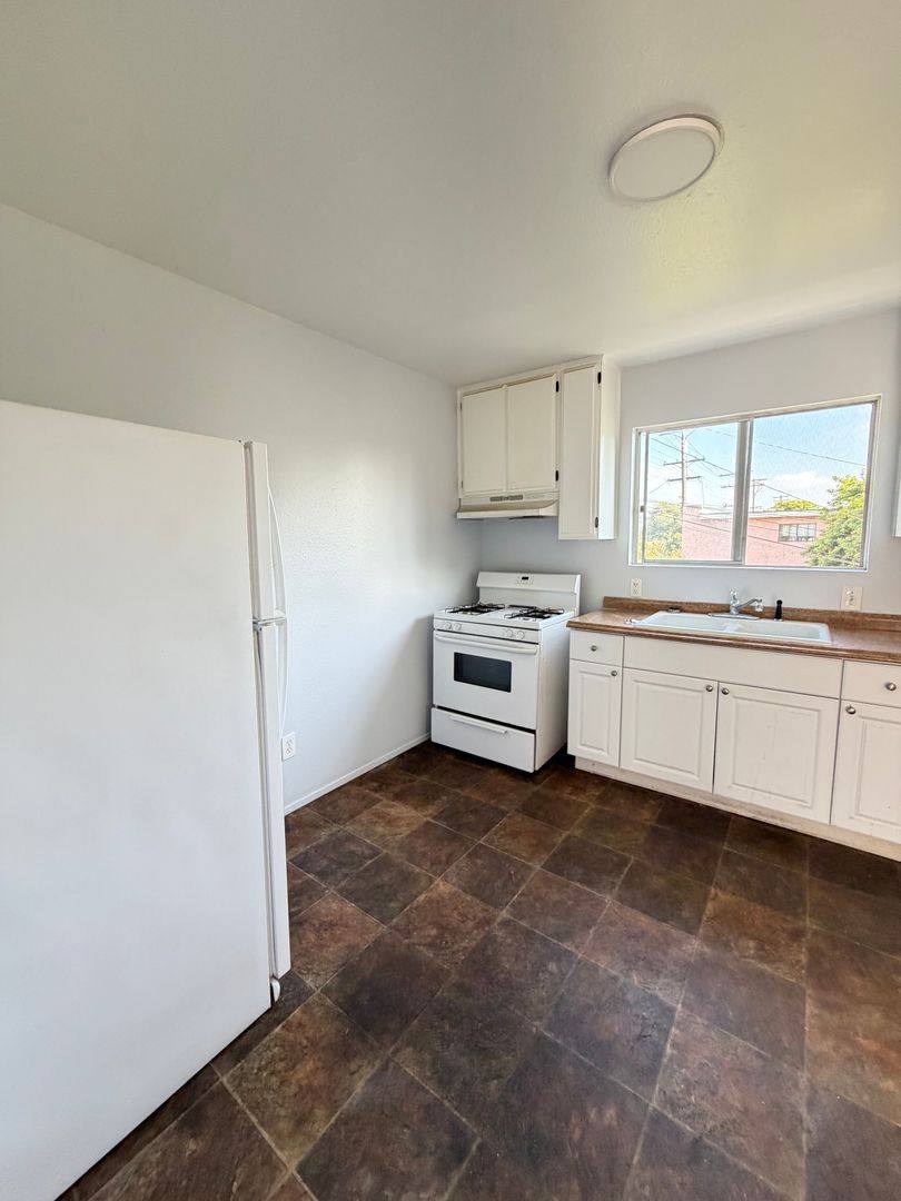 Apartment for rent at 4455-4457 32nd St, San Diego, CA 92116