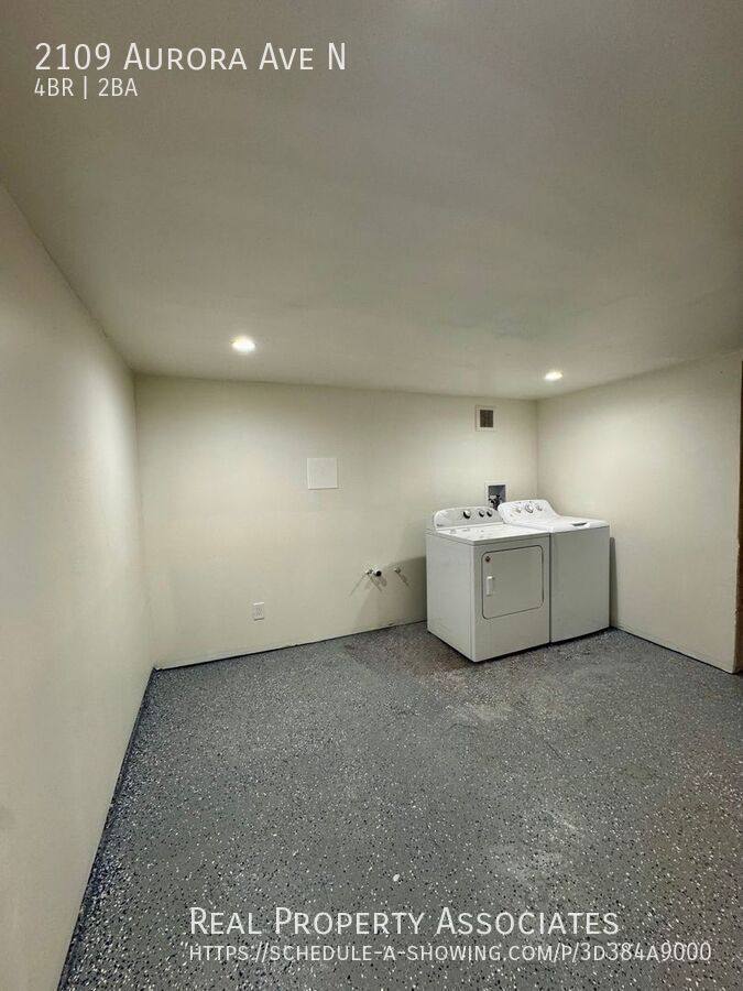 House for rent at 2109 Aurora Ave N, Seattle, WA 98109