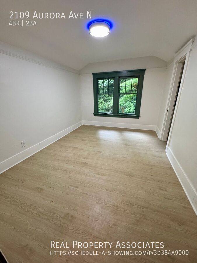 House for rent at 2109 Aurora Ave N, Seattle, WA 98109