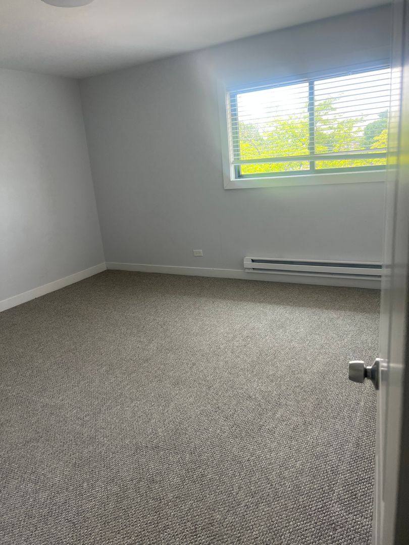 Apartment for rent at 6301 S Keeler Ave, Chicago, IL 60629