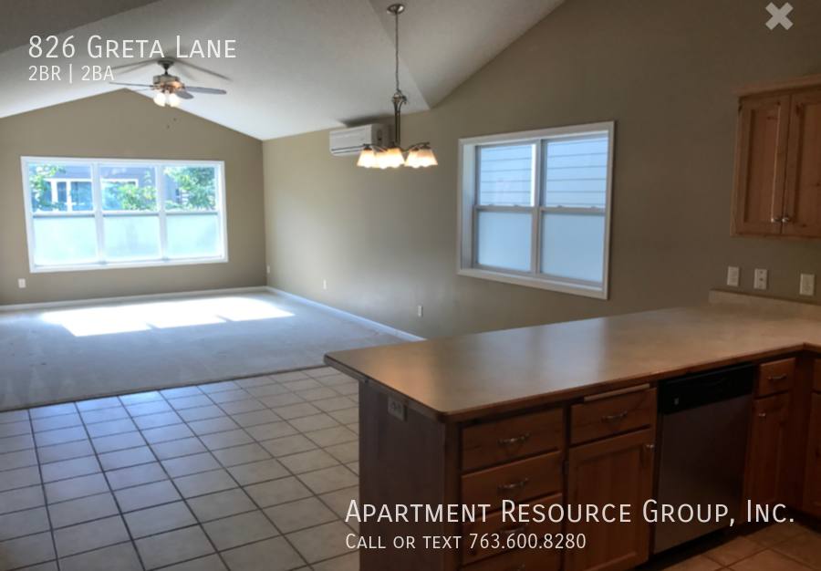 Townhouse for rent at 826 Greta Lane, Saint Paul, MN 55127