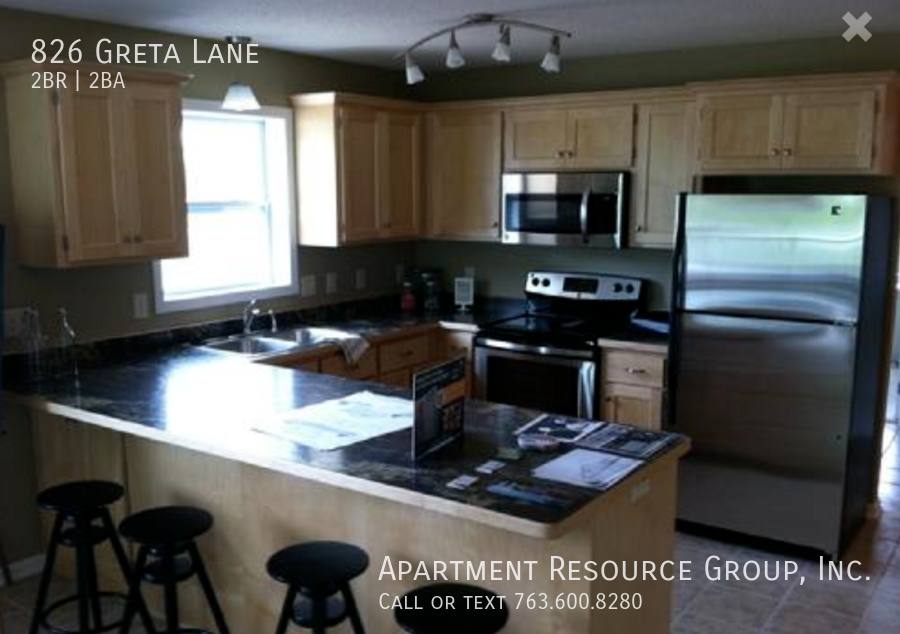 Townhouse for rent at 826 Greta Lane, Saint Paul, MN 55127