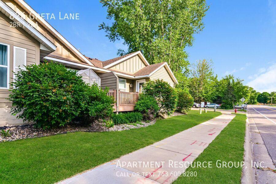 Townhouse for rent at 826 Greta Lane, Saint Paul, MN 55127