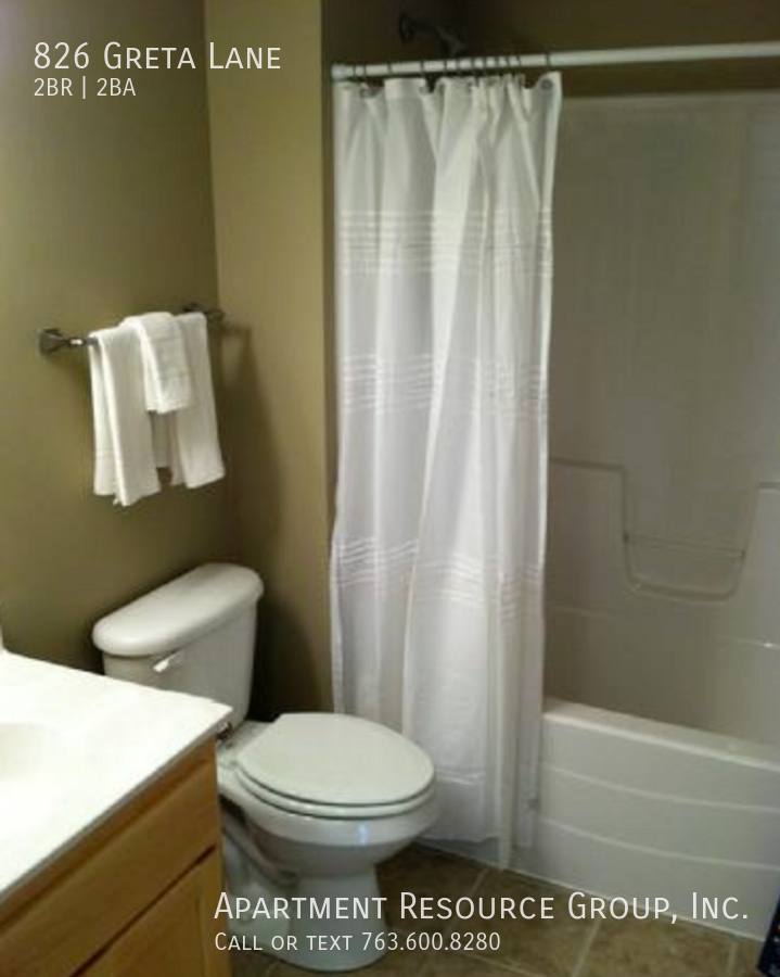 Townhouse for rent at 826 Greta Lane, Saint Paul, MN 55127