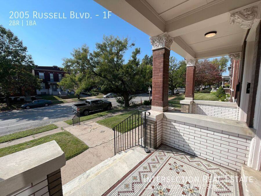 Apartment for rent at 2005 Russell Blvd #1F, Saint Louis, MO 63104
