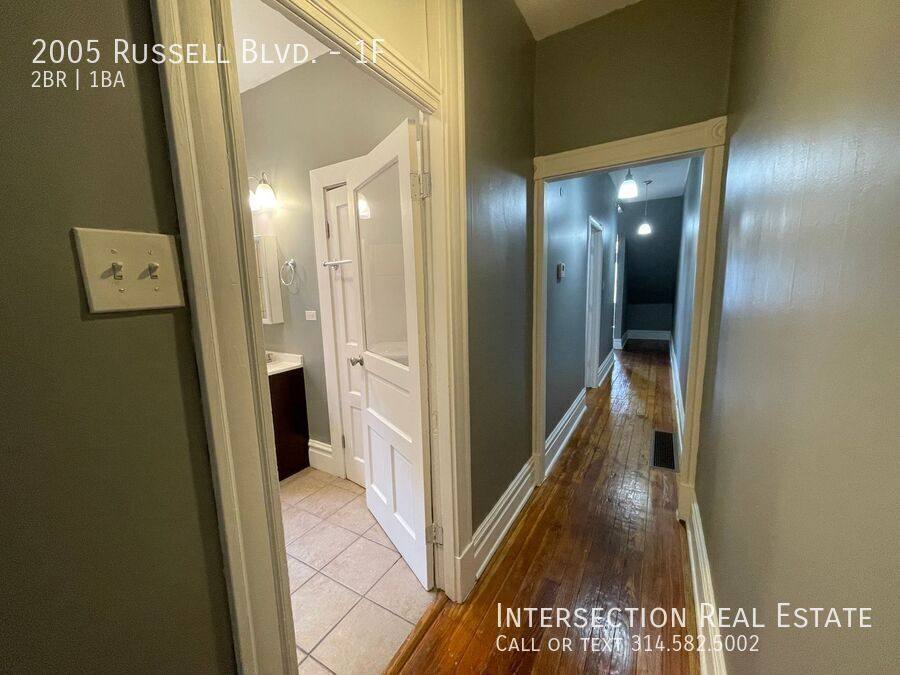 Apartment for rent at 2005 Russell Blvd #1F, Saint Louis, MO 63104