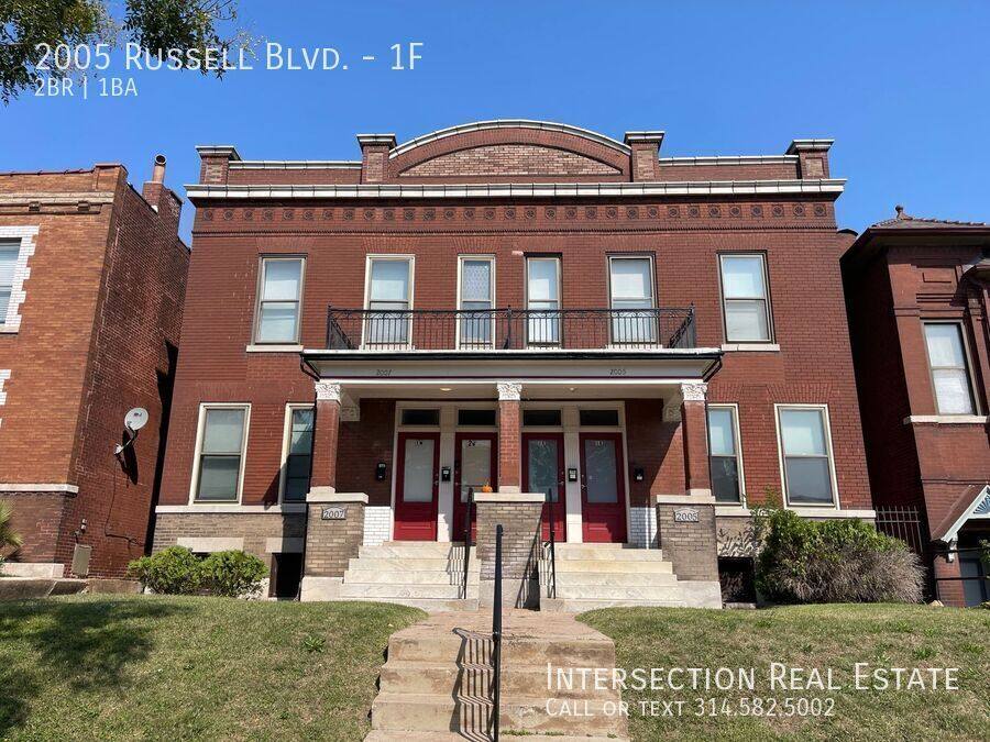 Apartment for rent at 2005 Russell Blvd #1F, Saint Louis, MO 63104