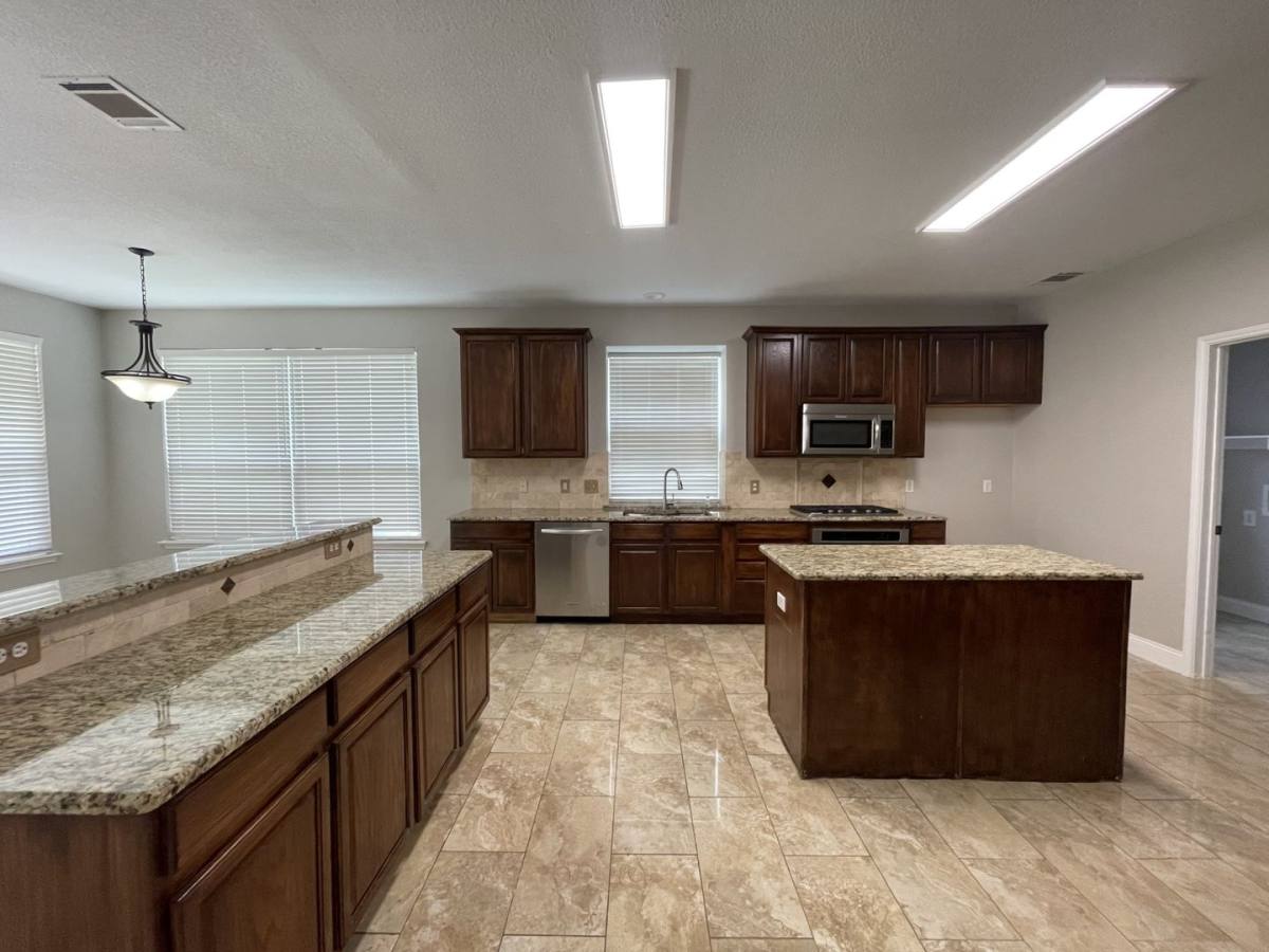 House for rent at 2911 Saint Jude, Dr, Mansfield, TX 76063