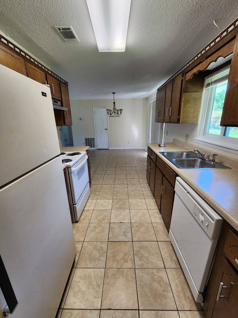 House for rent at 802 Margarat Lane, Hinesville, GA 31313