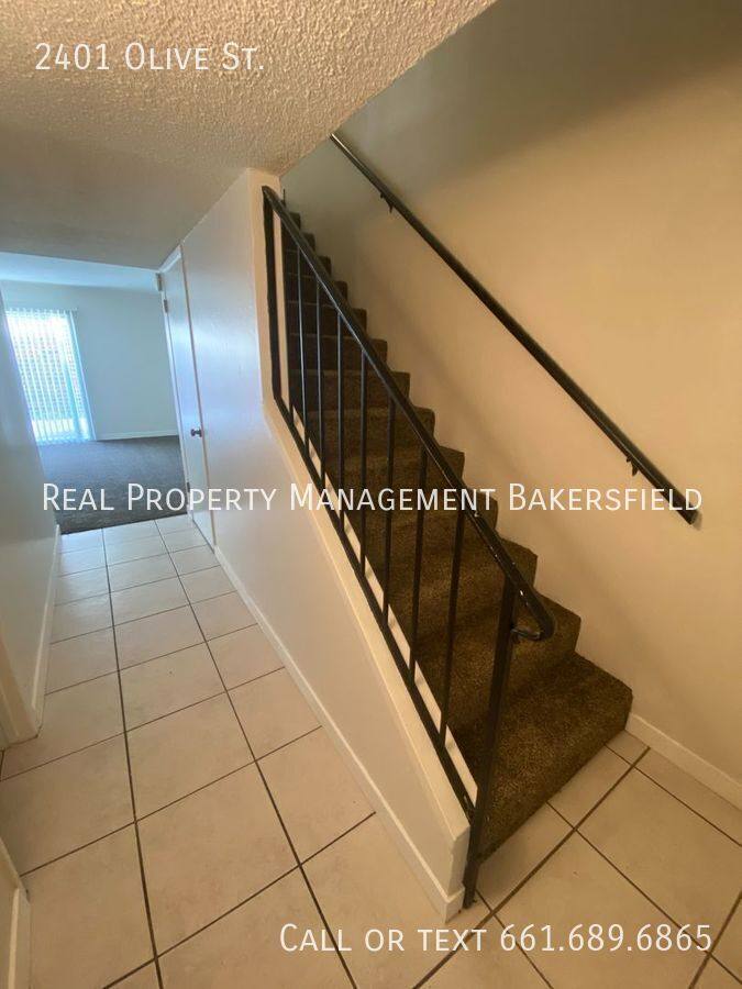 Apartment for rent at 2401 Olive St, Bakersfield, CA 93301
