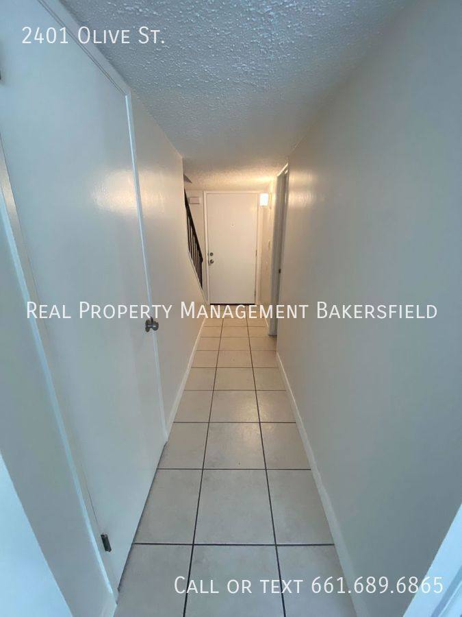 Apartment for rent at 2401 Olive St, Bakersfield, CA 93301