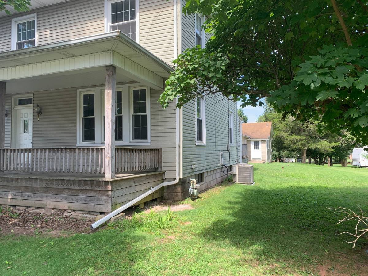 House for rent at 2243 Sunset Lane Front, York, PA 17408