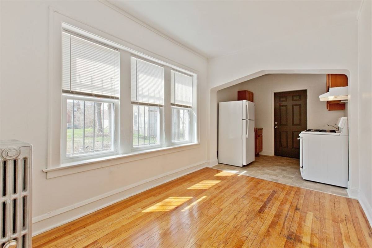 Apartment for rent at 11932 S Stewart Ave, Chicago, IL 60628