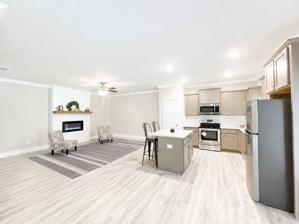 Townhouse for rent at 117 Chase Crossing #7, Cornelia, GA 30531