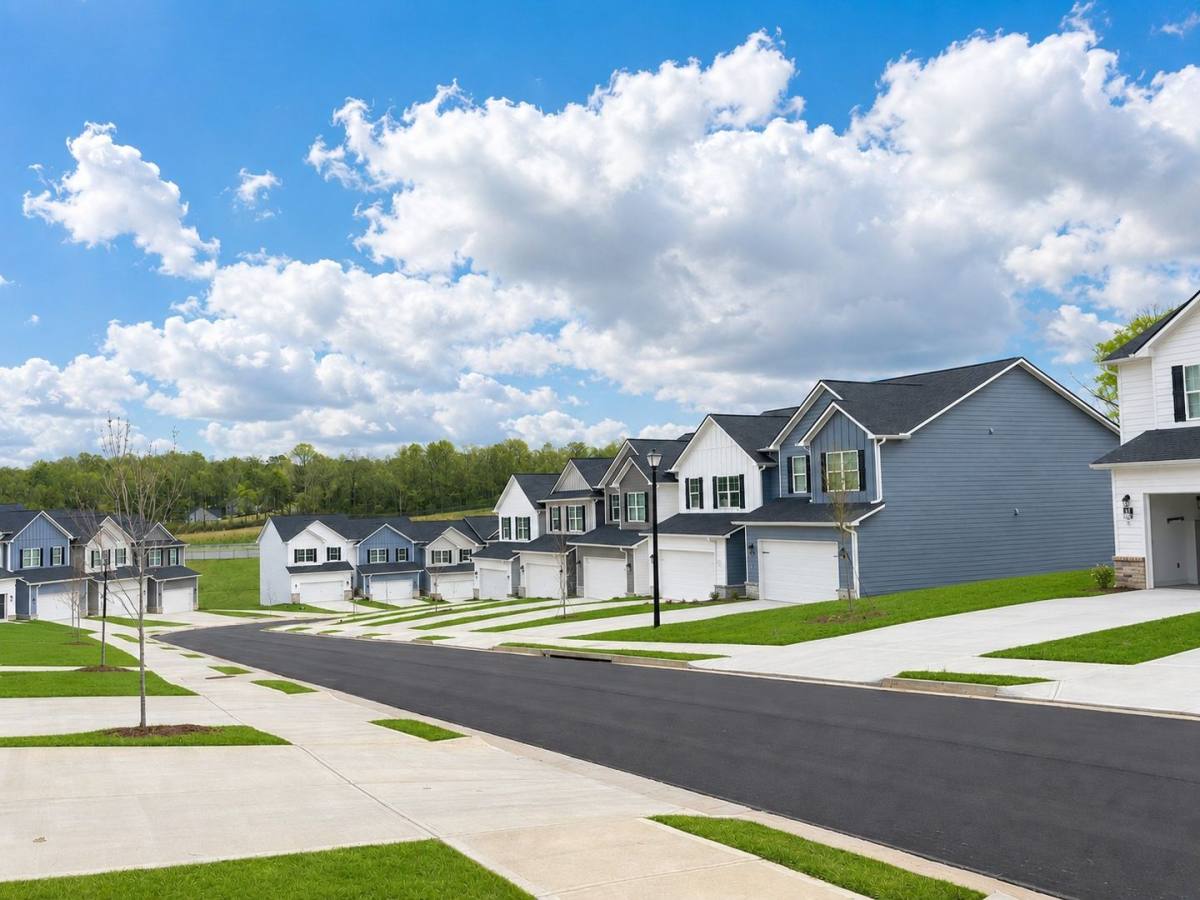 Townhouse for rent at 117 Chase Crossing #7, Cornelia, GA 30531