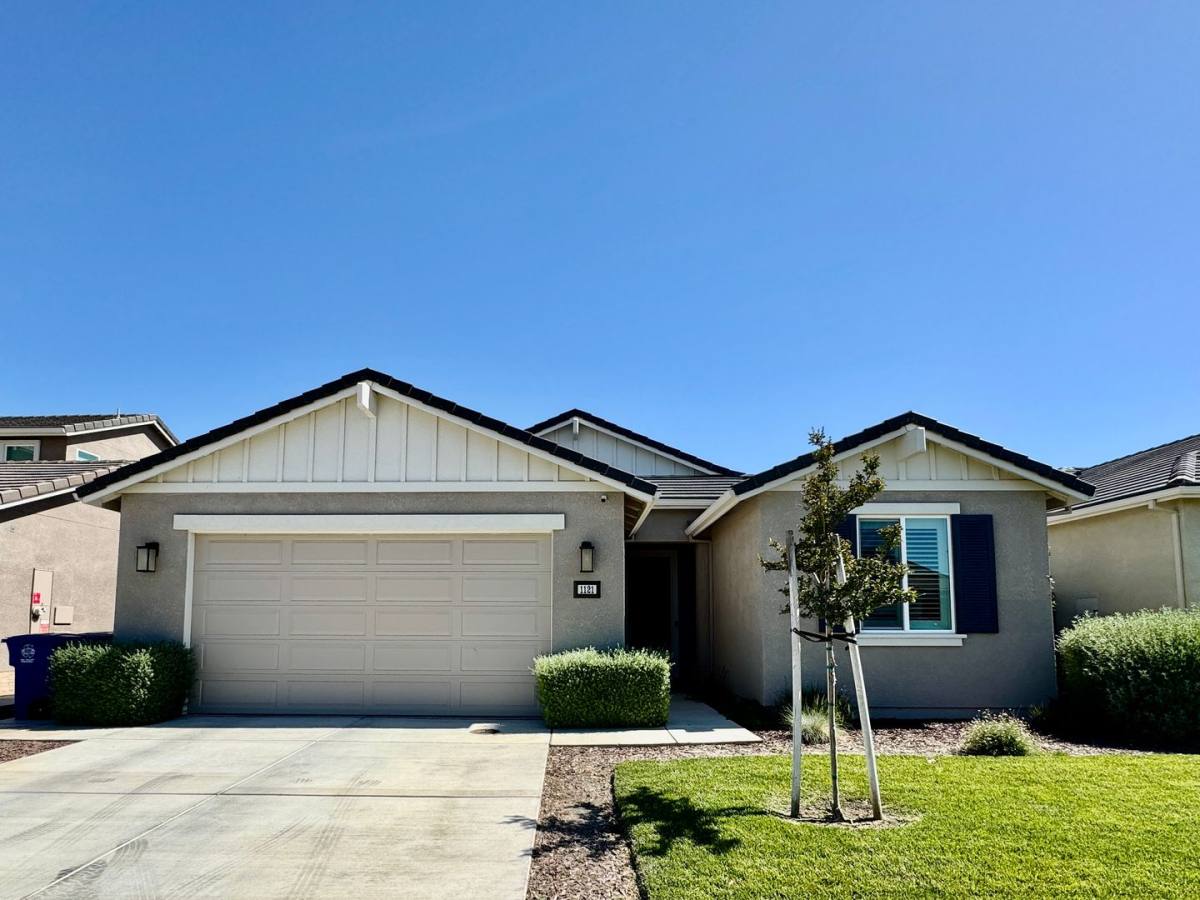House for rent at 1121 Pearl Dr, Los Banos, CA 93635