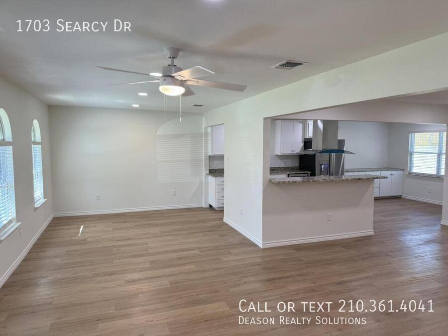 House for rent at 1703 Searcy Dr, San Antonio, TX 78232