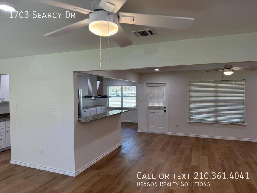 House for rent at 1703 Searcy Dr, San Antonio, TX 78232