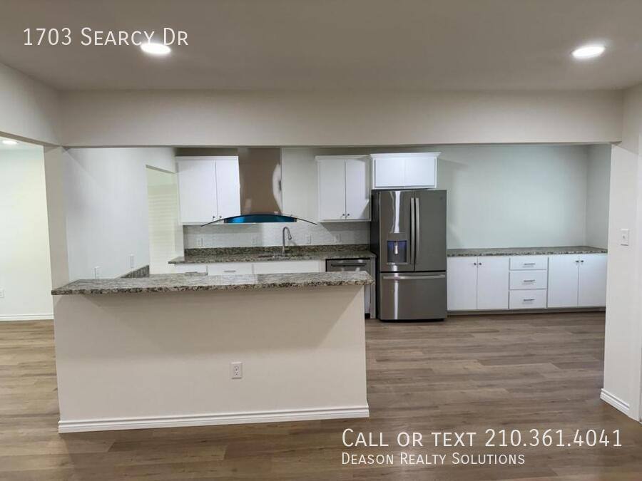 House for rent at 1703 Searcy Dr, San Antonio, TX 78232