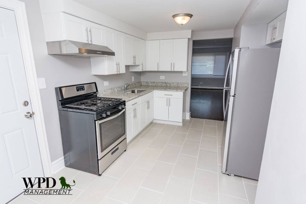 Apartment for rent at 14108-10 S Tracy Ave, Riverdale, IL 60827