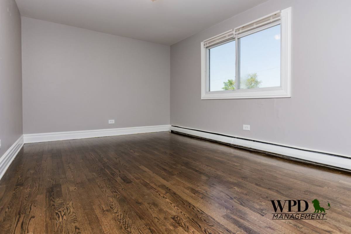 Apartment for rent at 14108-10 S Tracy Ave, Riverdale, IL 60827