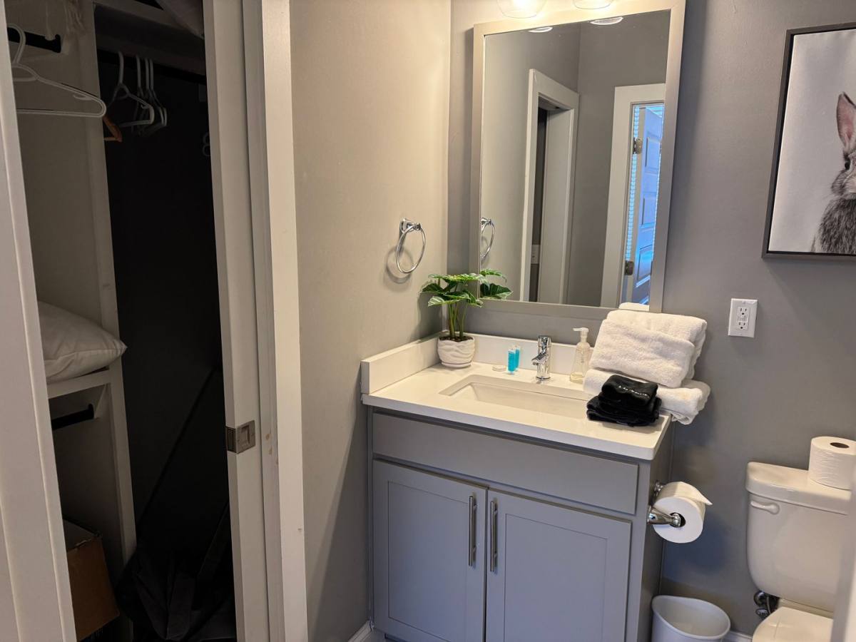 Townhouse for rent at 2128 24th Ave N, Nashville, TN 37208