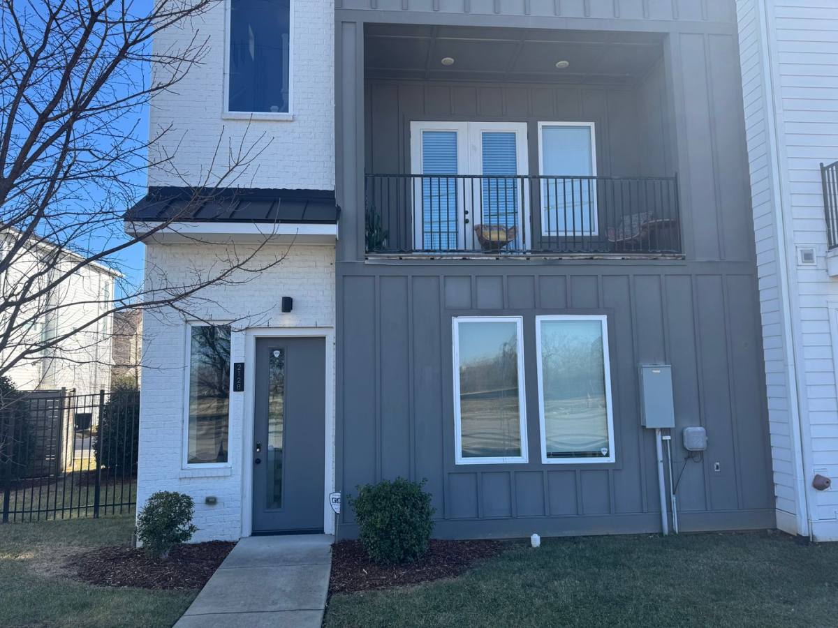 Townhouse for rent at 2128 24th Ave N, Nashville, TN 37208