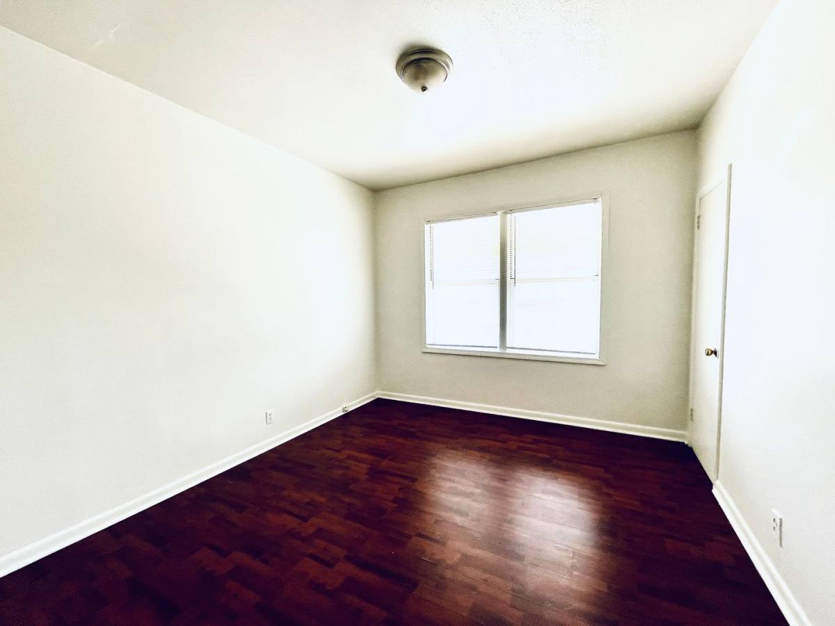 Apartment for rent at 307 Woodbine St, Louisville, KY 40203