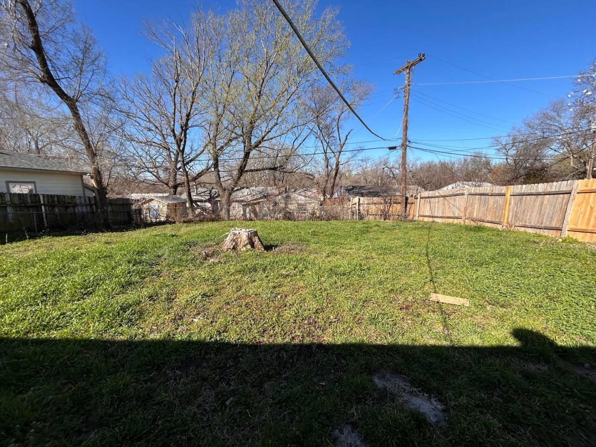 House for rent at 4269 S Cumberland St, Wichita, KS 67216