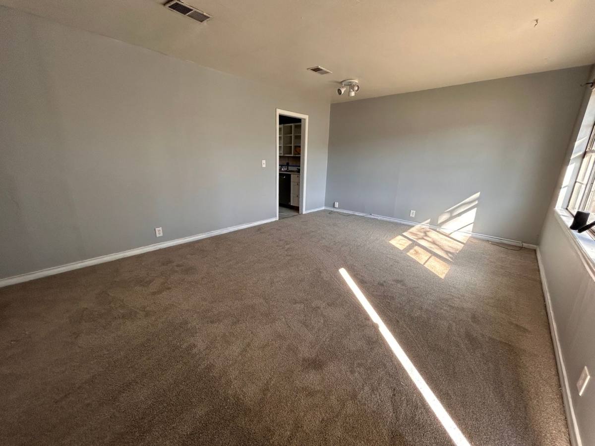 House for rent at 4269 S Cumberland St, Wichita, KS 67216
