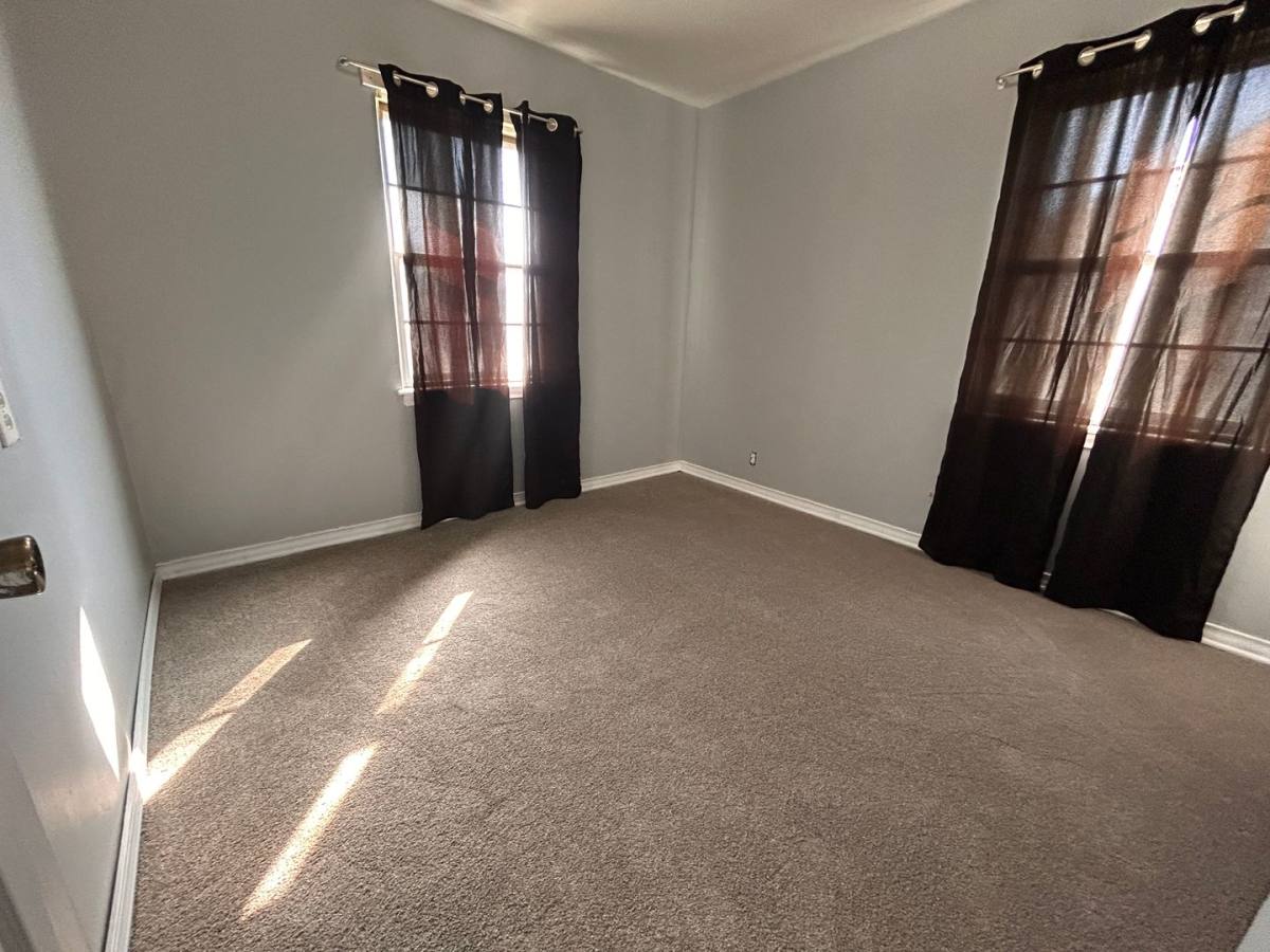 House for rent at 4269 S Cumberland St, Wichita, KS 67216