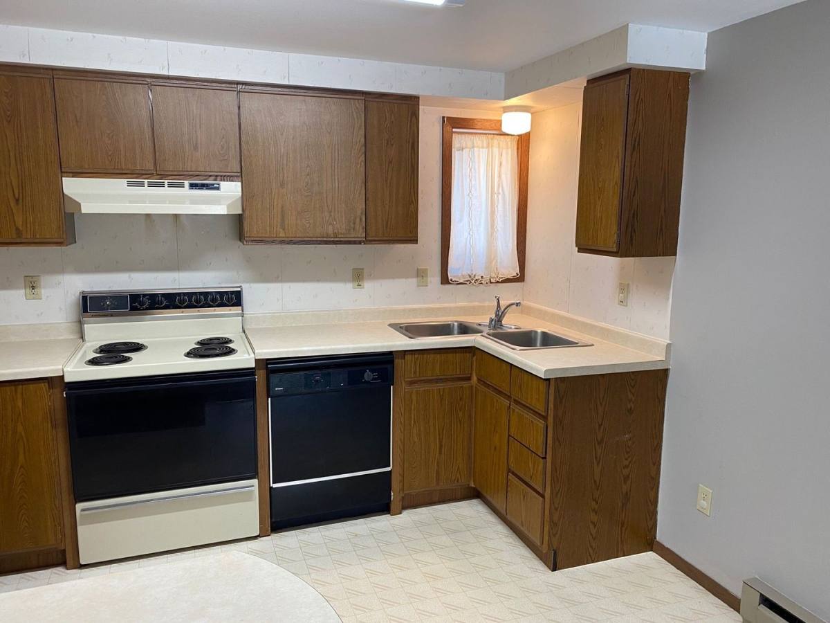Apartment for rent at 172 W Hill Rd, Rhinelander, WI 54501
