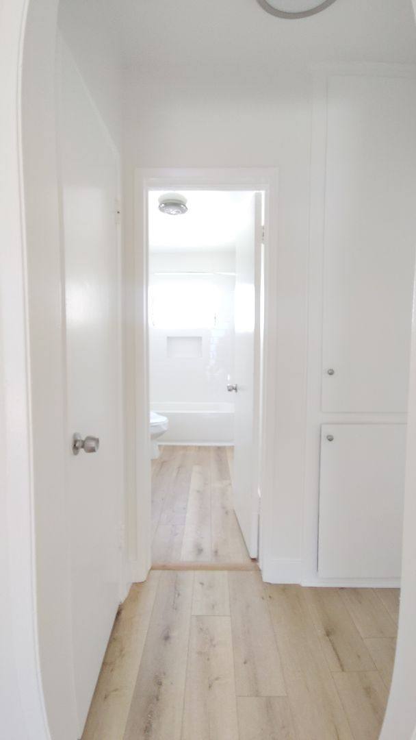 Apartment for rent at 3820 Frances Ave, Los Angeles, CA 90066